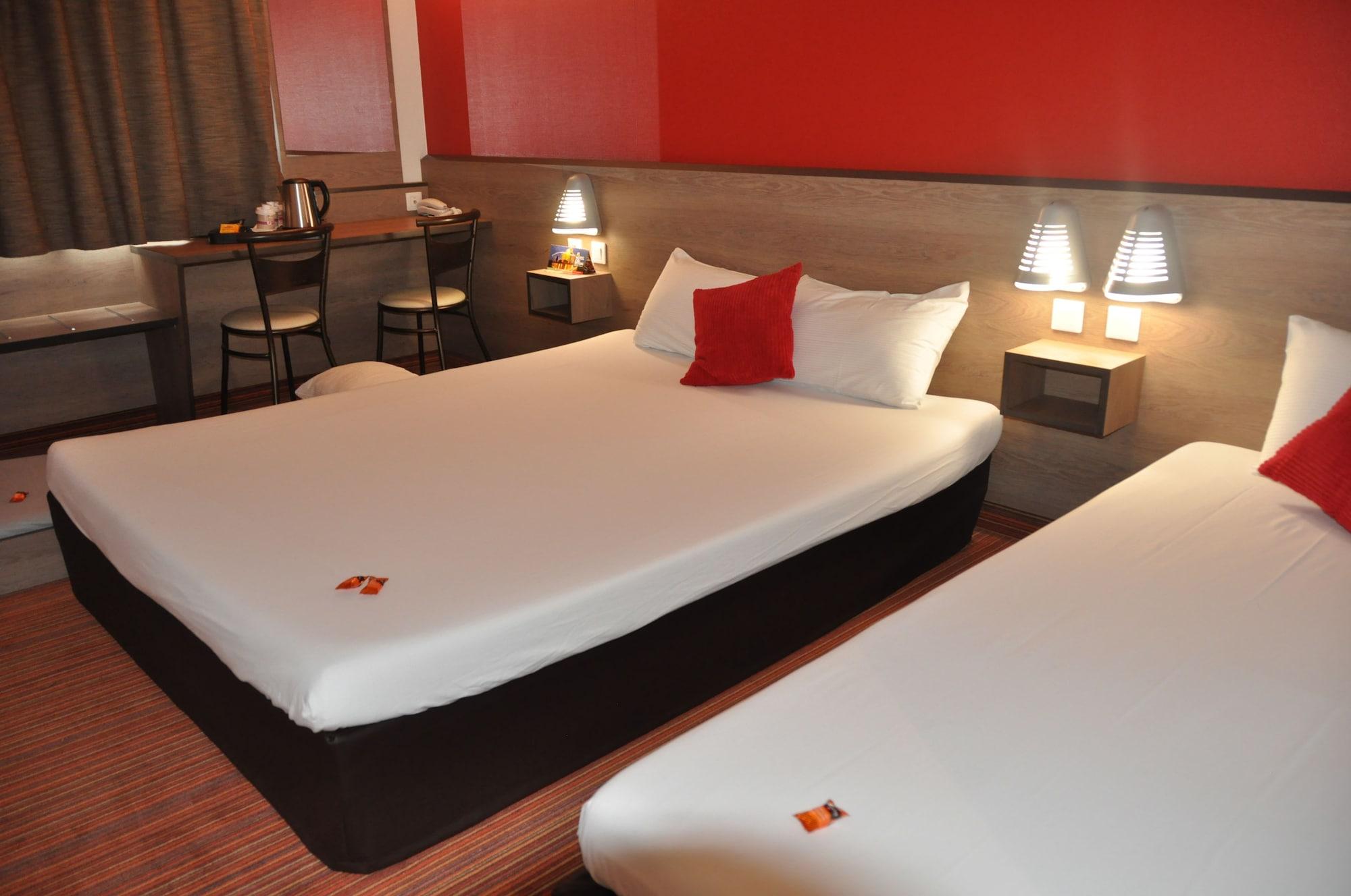 Hotel Clermont Estaing Exterior foto